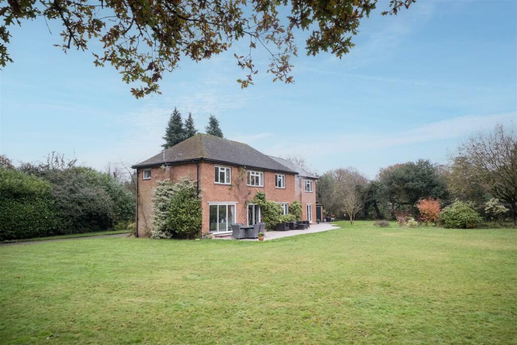 Additional image 46 of Rosslyn Lane, Cuddington