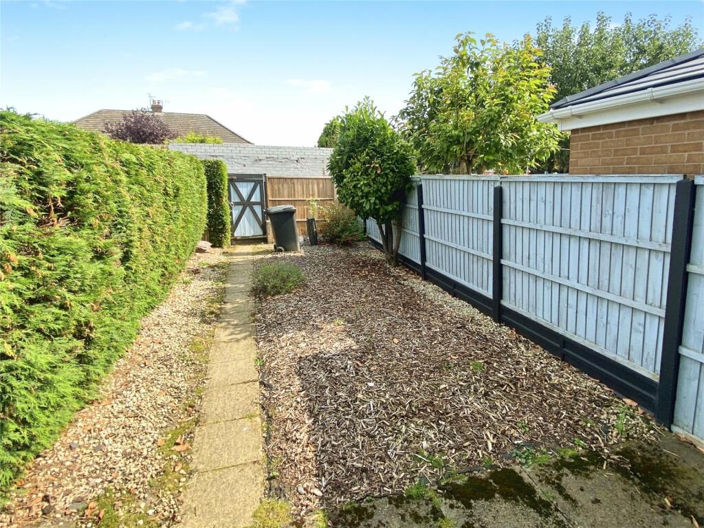 Additional image 4 of Pangbourne Close, Nuneaton, Warwickshire, CV11