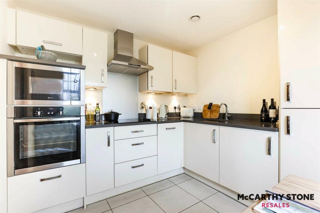 Additional image 7 of Orchard Gate, Banbury Road, Stratford-Upon-Avon, CV37 7HT