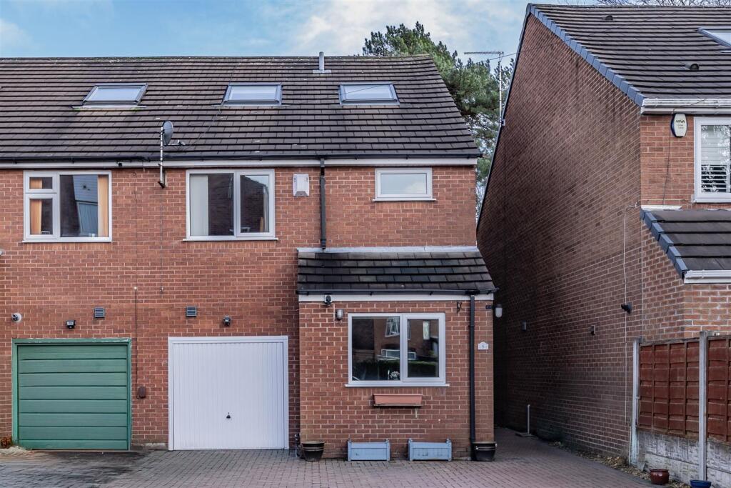 Additional image 14 of Generous semi-detached property in prized cul-de-sac