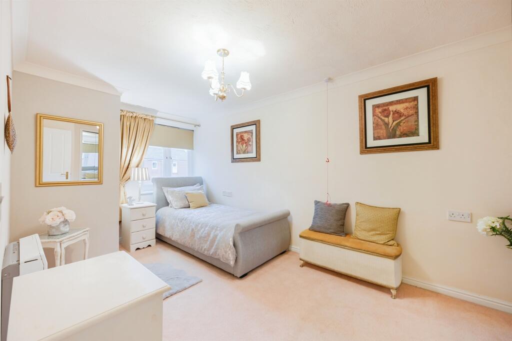Additional image 6 of Chatsworth Court, Park View, Ashbourne