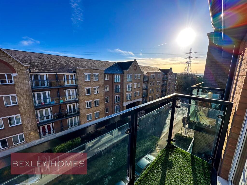 Additional image 10 of Black Eagle Drive, Northfleet