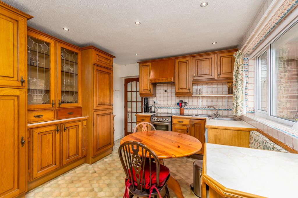 Additional image 3 of Frogmore Road, Snitterfield, CV37
