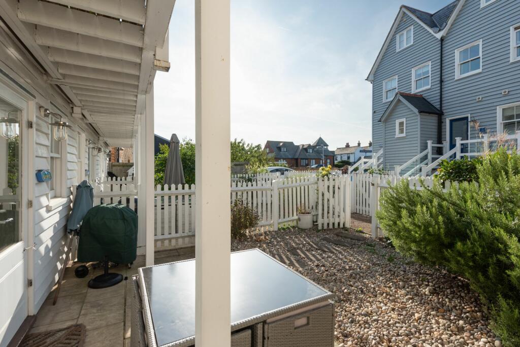 Additional image 12 of Island Wall, Whitstable, CT5