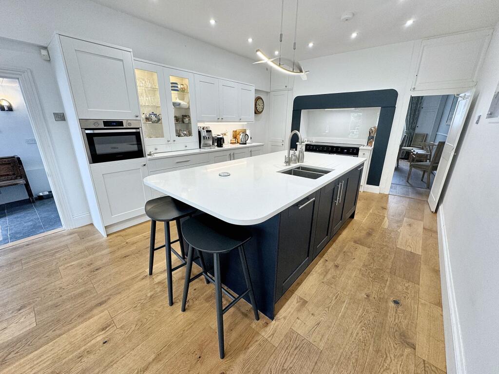 Additional image 3 of Old Elvet, Durham, County Durham, DH1 3HN