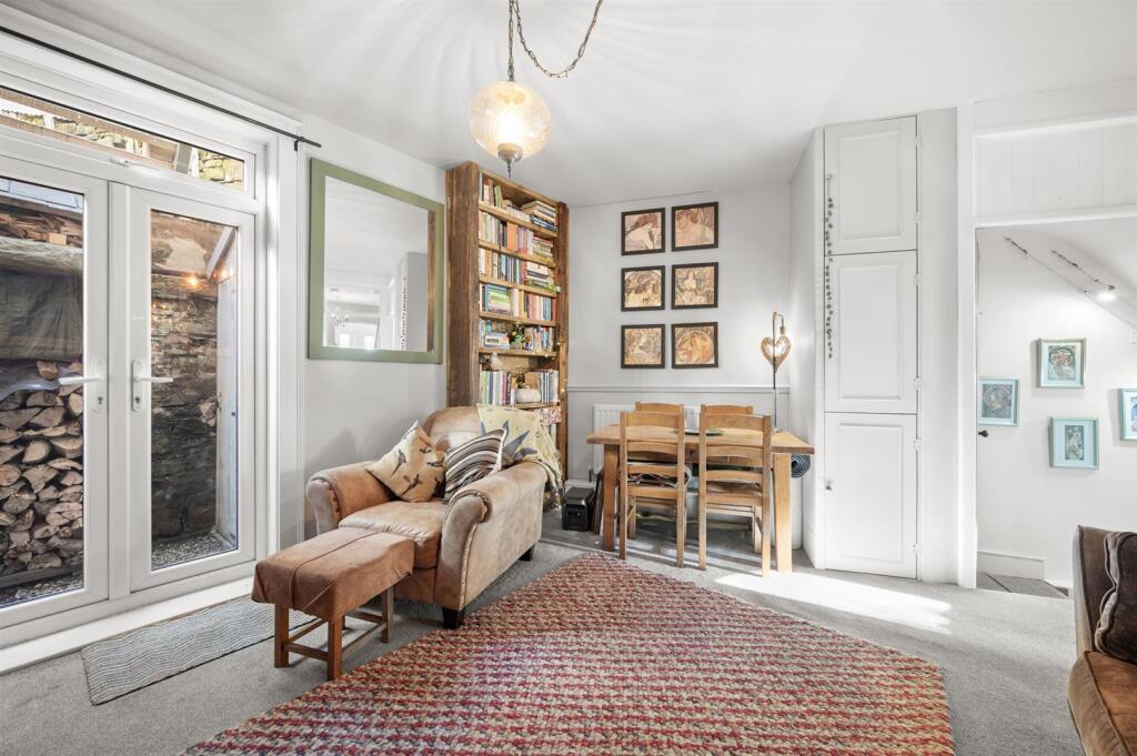 Additional image 12 of Oldham Villas, Matlock