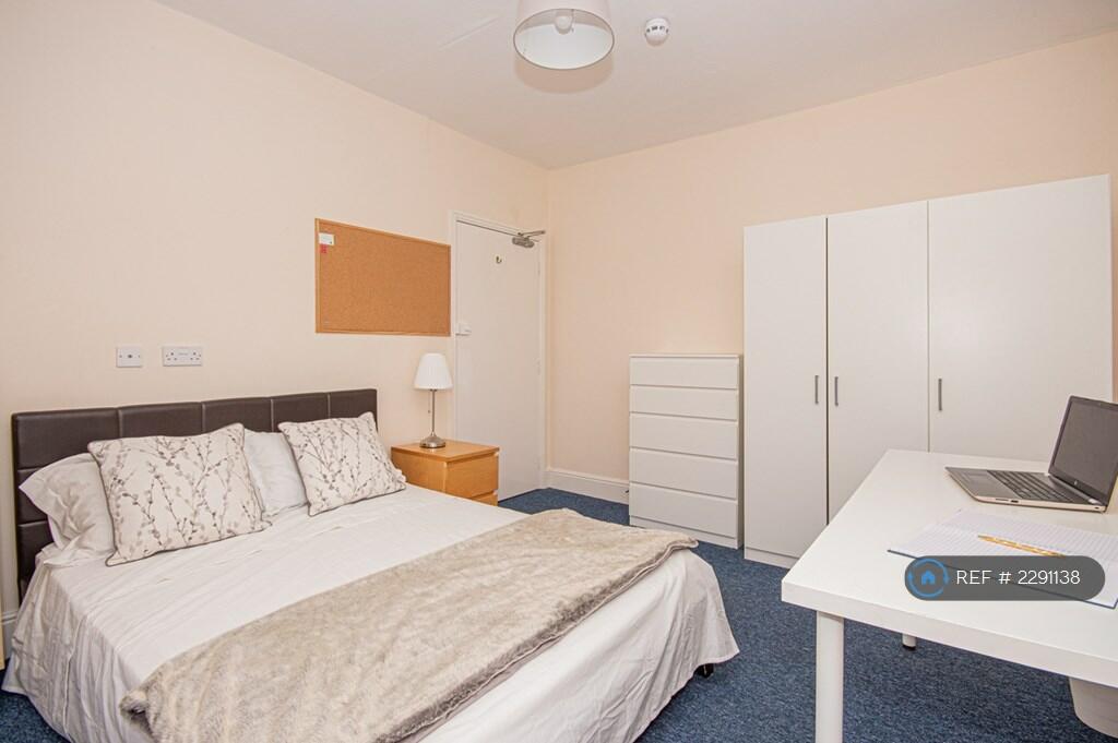 Additional image 21 of Russell Terrace, Leamington Spa, CV31