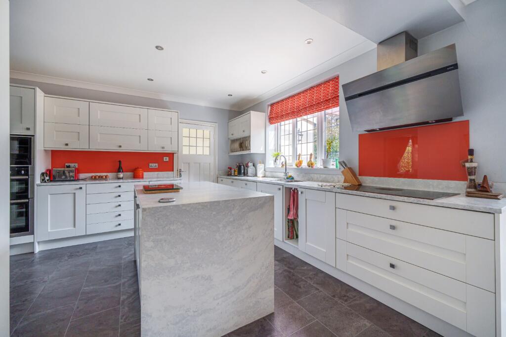 Additional image 7 of Weston Lane, Bulkington, Warwickshire, CV12 9RX