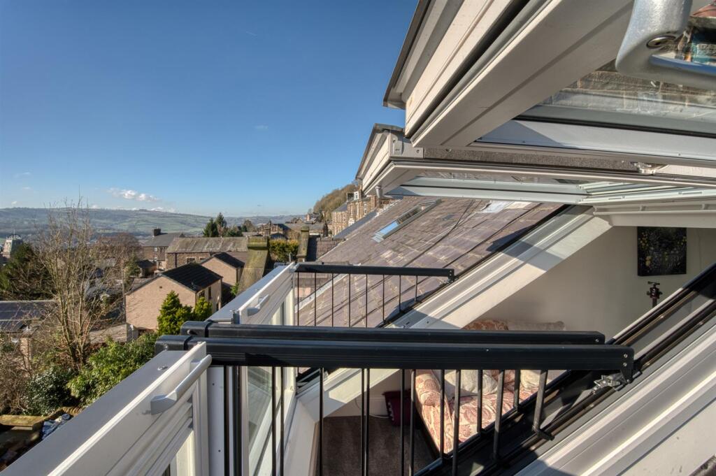 Additional image 2 of Oldham Villas, Matlock