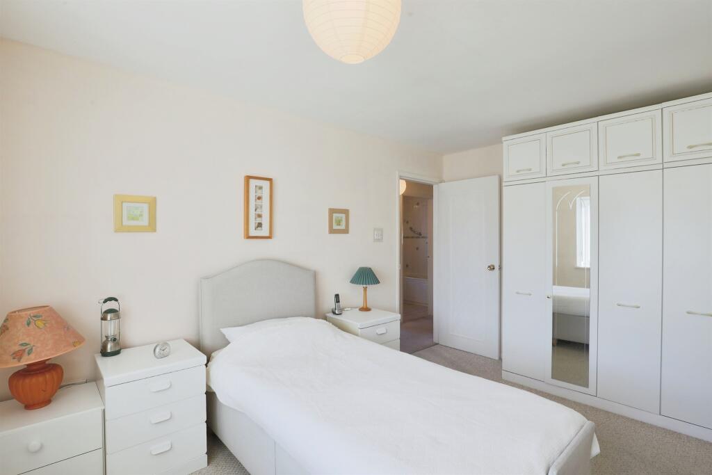 Additional image 8 of Cranwell Drive, Wellesbourne, Warwick