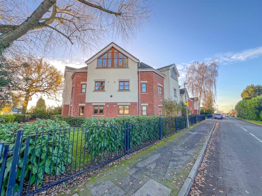 Weavers Gardens, Exhall, Coventry