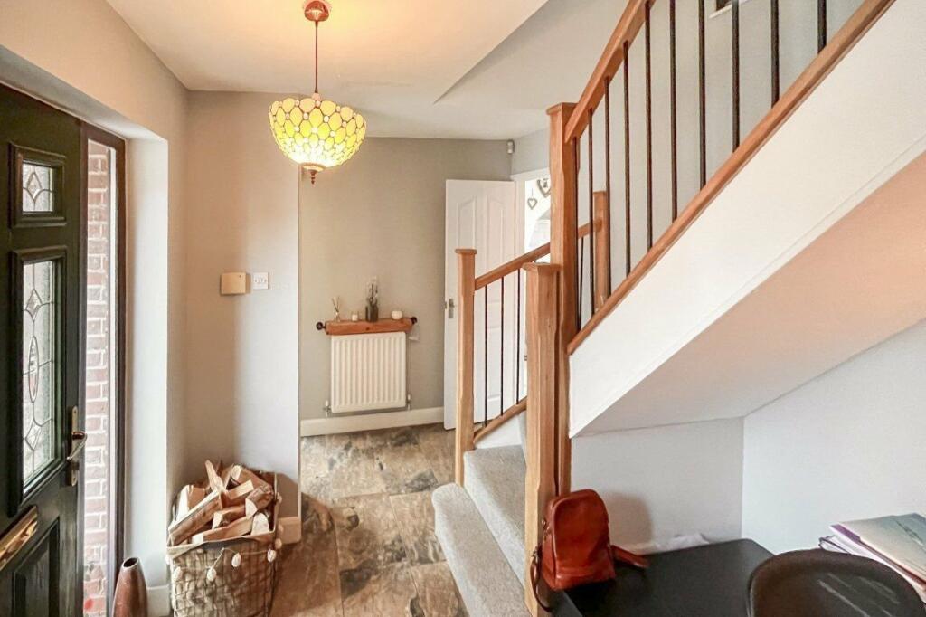 Additional image 6 of Cul-De-Sac Location! The Paddocks, Bulkington, Bedworth, CV12 9SR