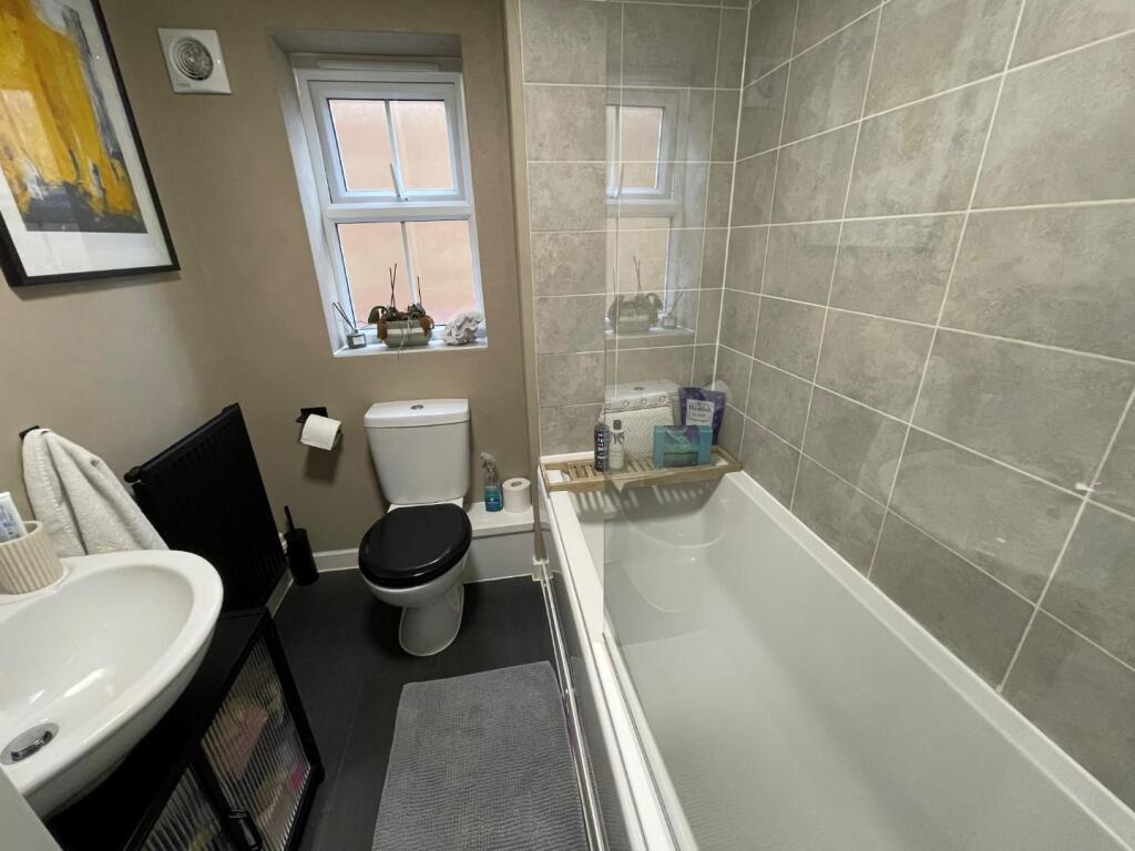 Additional image 11 of Pittam Way, Warwick