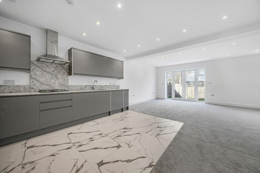 Additional image 12 of Cavendish Avenue, Erith