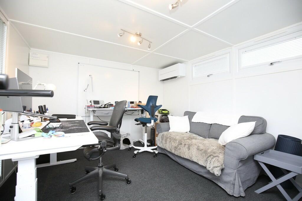 Additional image 31 of Nuneaton Road, Hartshill