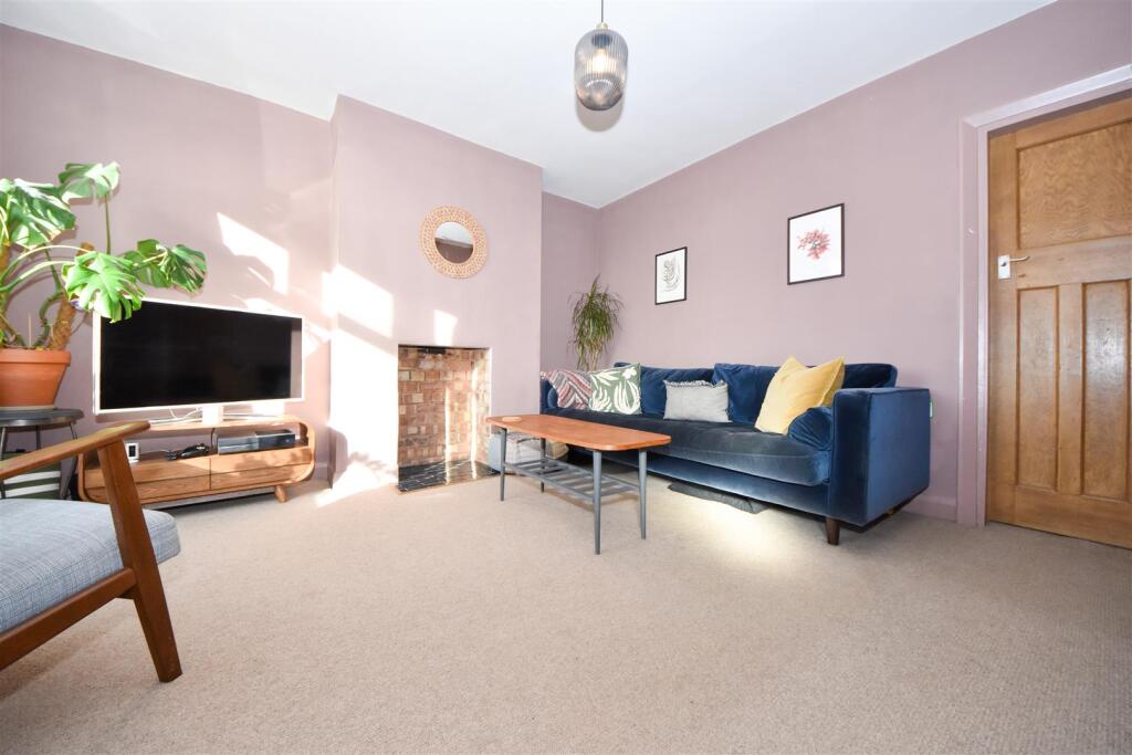 Additional image 2 of Montague Road, Warwick