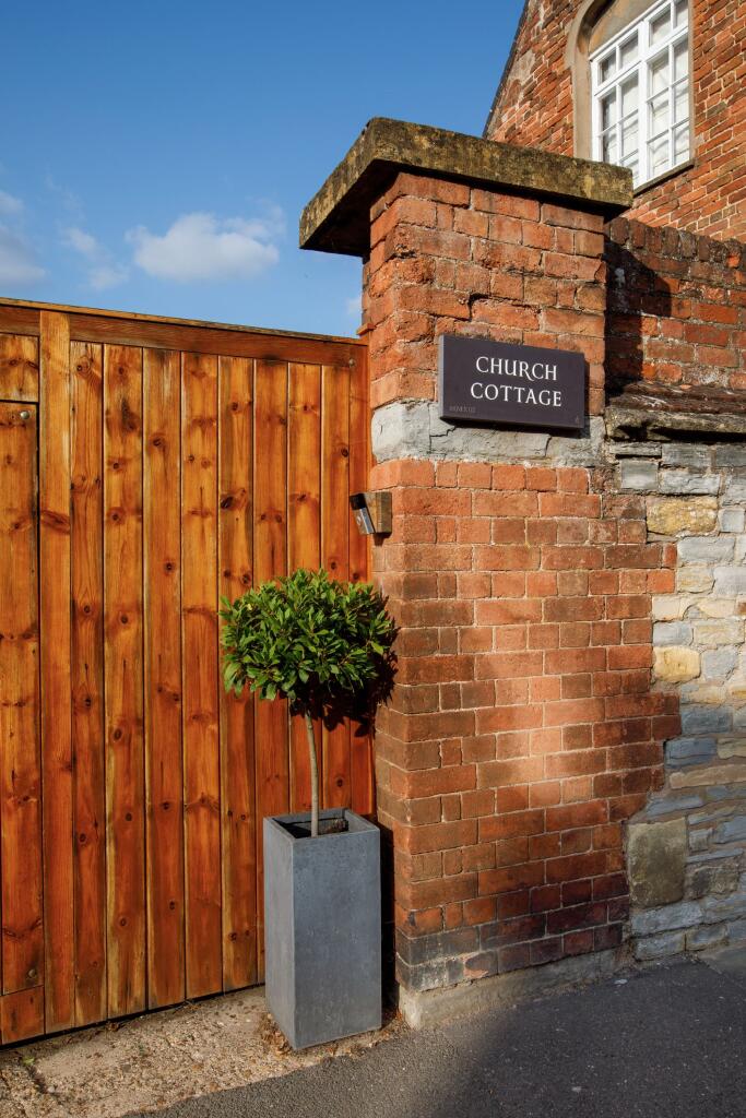 Additional image 15 of College Lane, Stratford-Upon-Avon, CV37