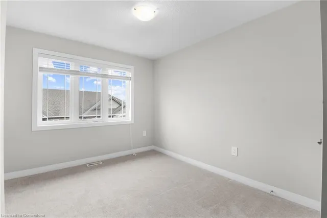 Additional image 33 of 17 Laguna Village Cres