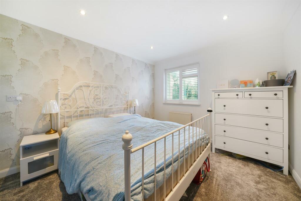 Additional image 6 of Dawes Close, Greenhithe, DA9