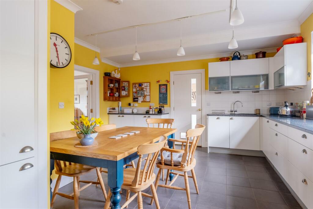 Additional image 8 of Beacon Hill, High Street, Low Pittington