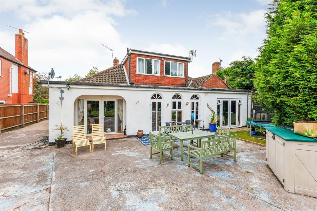 Additional image 24 of Nuneaton Road, Bulkington