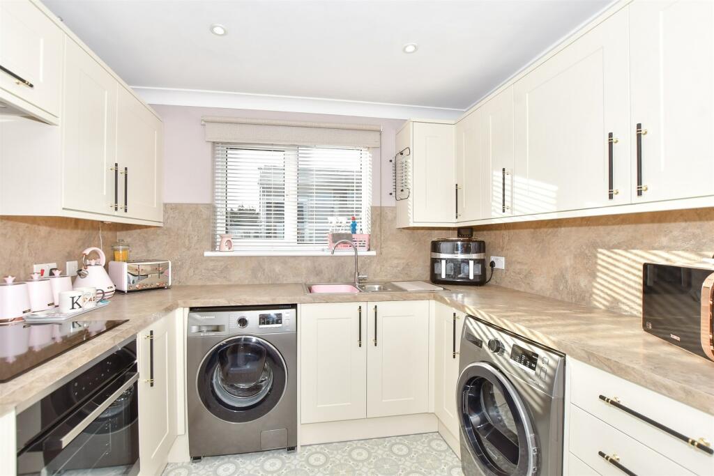 Additional image 5 of Dove Close, Hythe, Kent