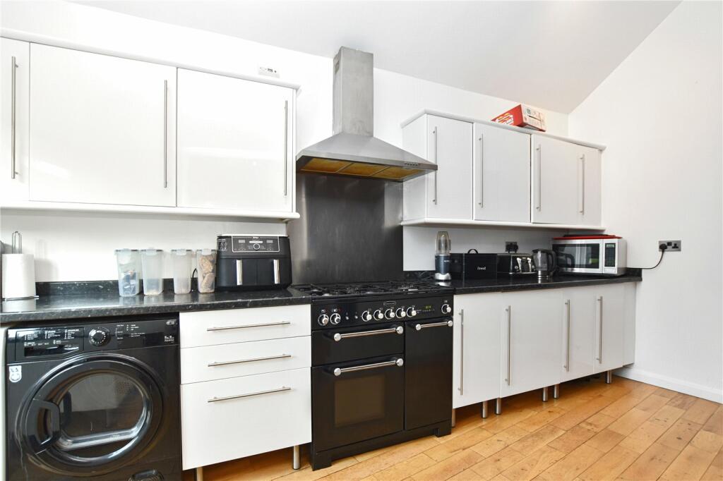 Additional image 7 of Midhurst Hill, Bexleyheath, DA6