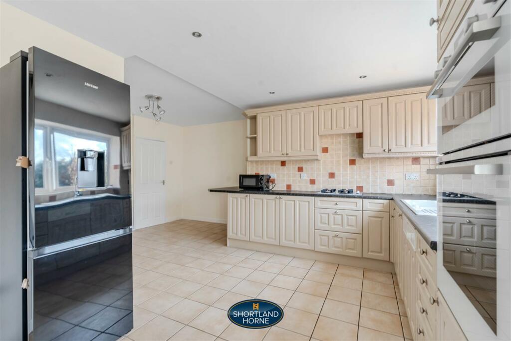 Additional image 21 of Arnold Avenue, Styvechale, Coventry