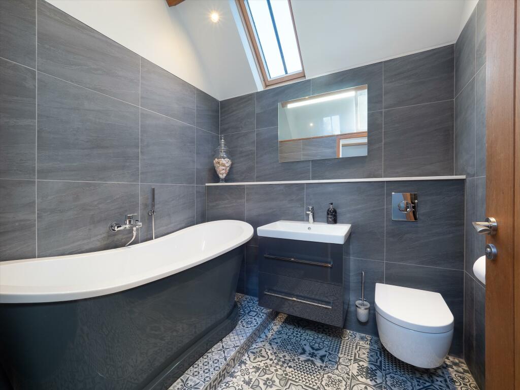 Additional image 20 of Honiley Road, Beausale, Warwick, Warwickshire, CV35