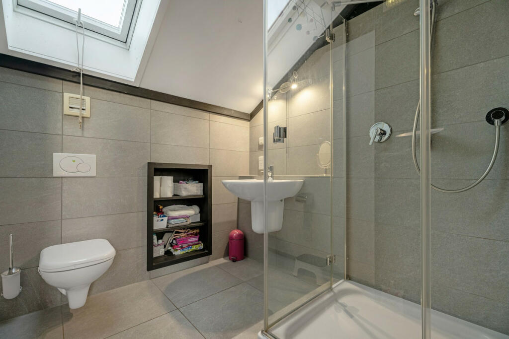 Additional image 30 of Fairway Rise Kenilworth, Warwickshire, CV8 2XN