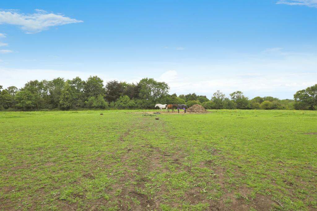 Additional image 17 of The Bull Ring, Harbury, Leamington Spa