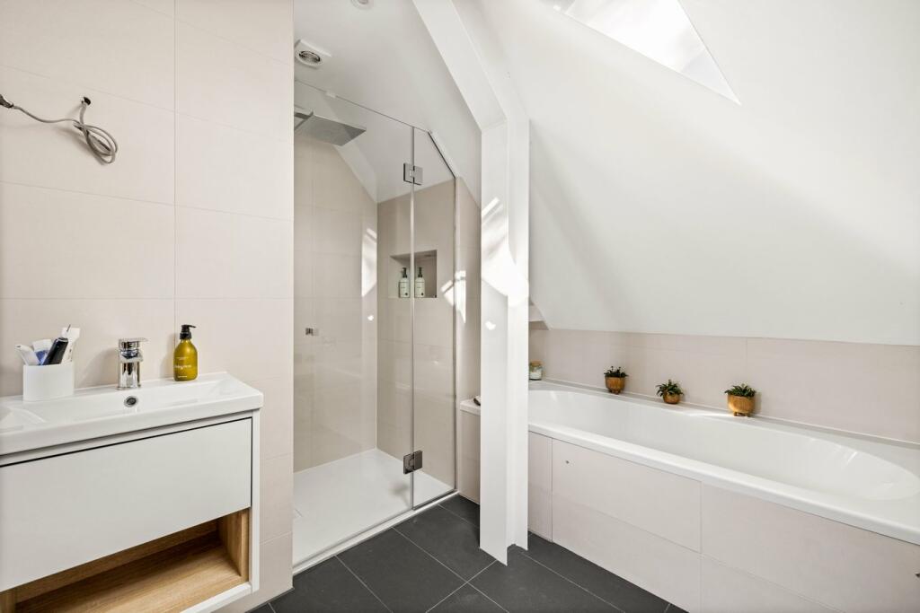 Additional image 18 of North Road, Hythe, CT21