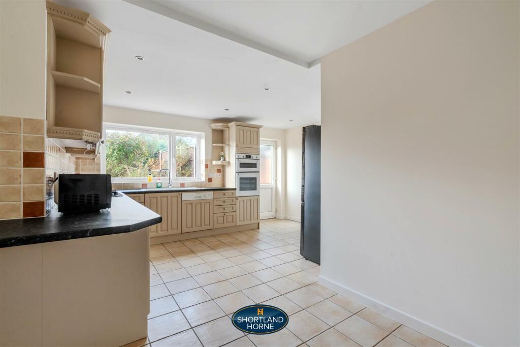 Additional image 23 of Arnold Avenue, Styvechale, Coventry