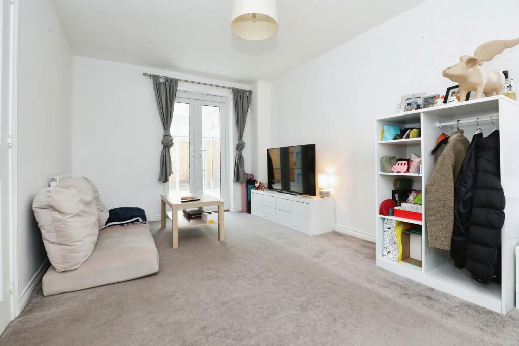 Additional image 2 of Mohawk Bend, Coventry, West Midlands, CV4