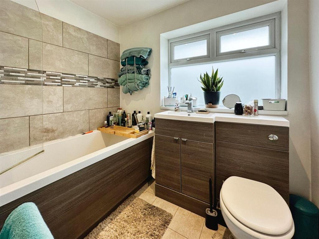 Additional image 13 of Henley Road, Leamington Spa