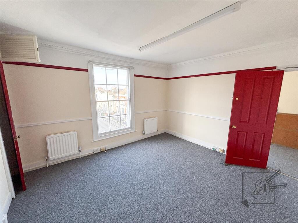 Additional image 3 of Wrotham Road, Gravesend