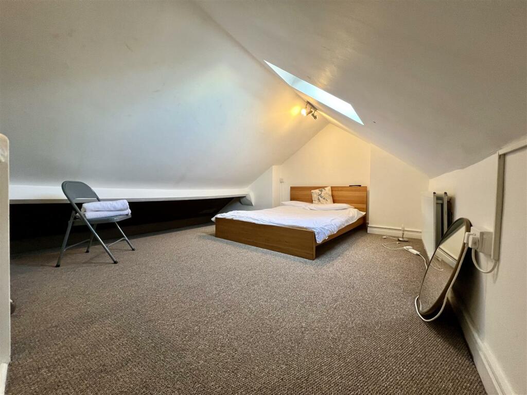 Additional image 13 of Grove Road, Stratford-Upon-Avon