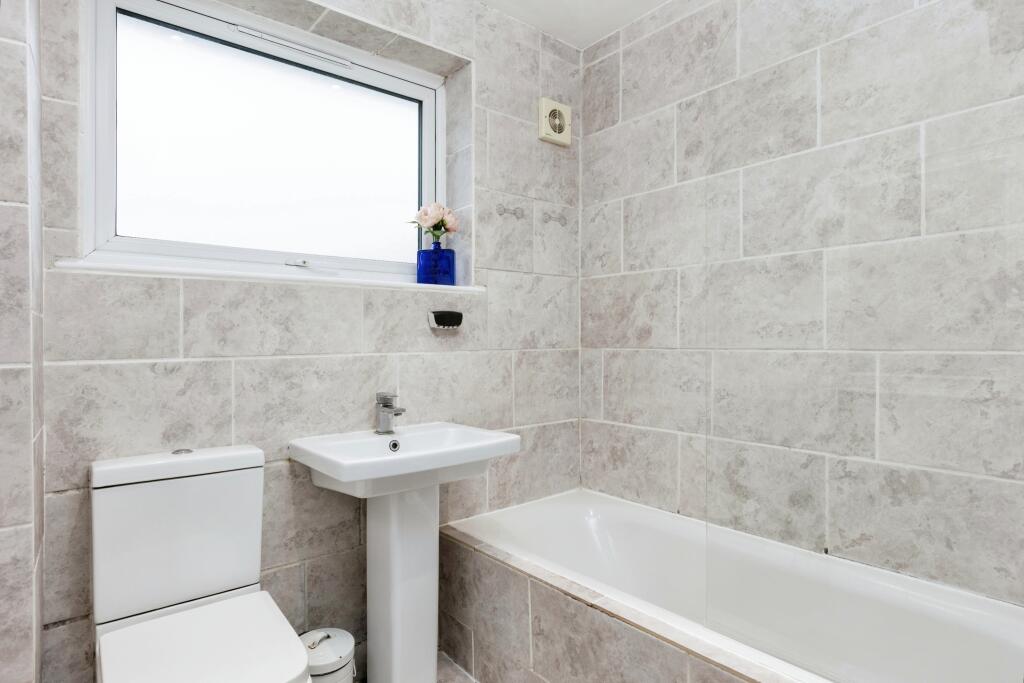 Additional image 11 of Caxton Close, Hartley, Longfield, Kent, DA3