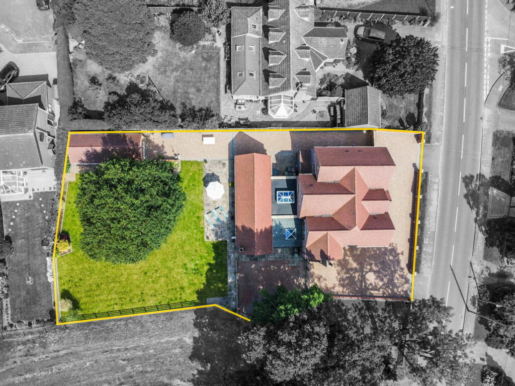 Additional image 44 of Luxury Home On Weston Lane, Bulkington, CV12 9RX