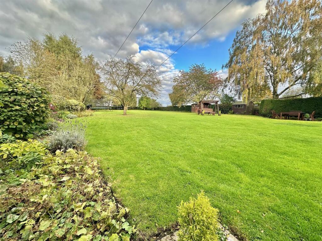 Additional image 39 of Colleys Lane, Willaston, Cheshire