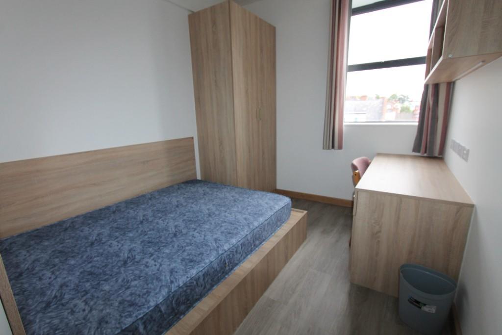 Additional image 15 of Flat 5, 118-120 Warwick Street, Leamington Spa, Warwickshire, CV32