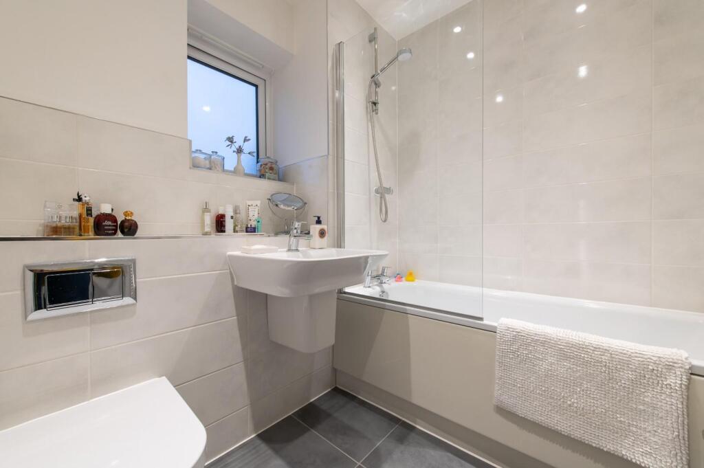 Additional image 9 of St Clements Lakes, Greenhithe