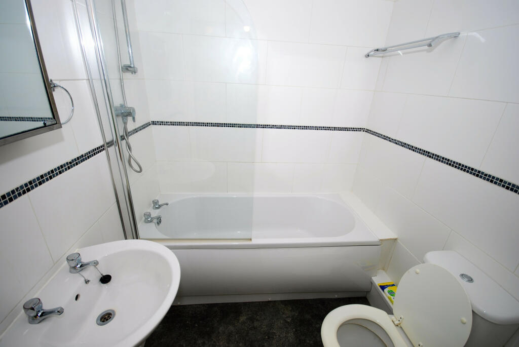 Additional image 13 of Station House, Old Warwick Road, Leamington Spa, Warwickshire, CV31