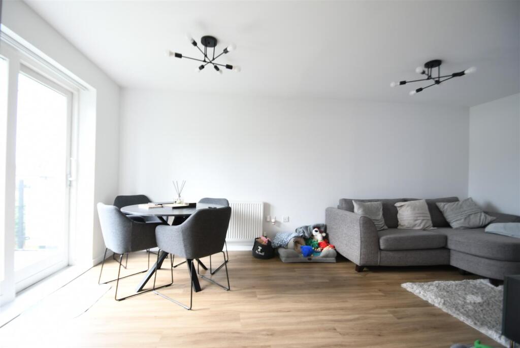 Additional image 5 of Talehangers Close, Bexleyheath