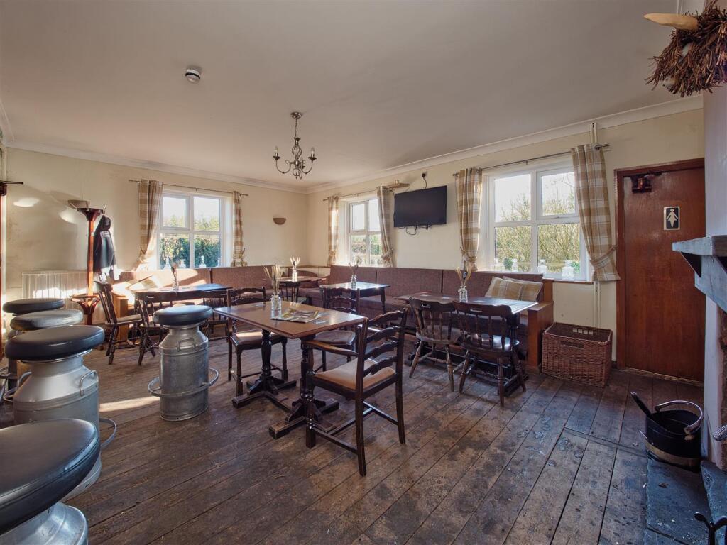 Additional image 4 of The Roston Inn, Roston, Ashbourne