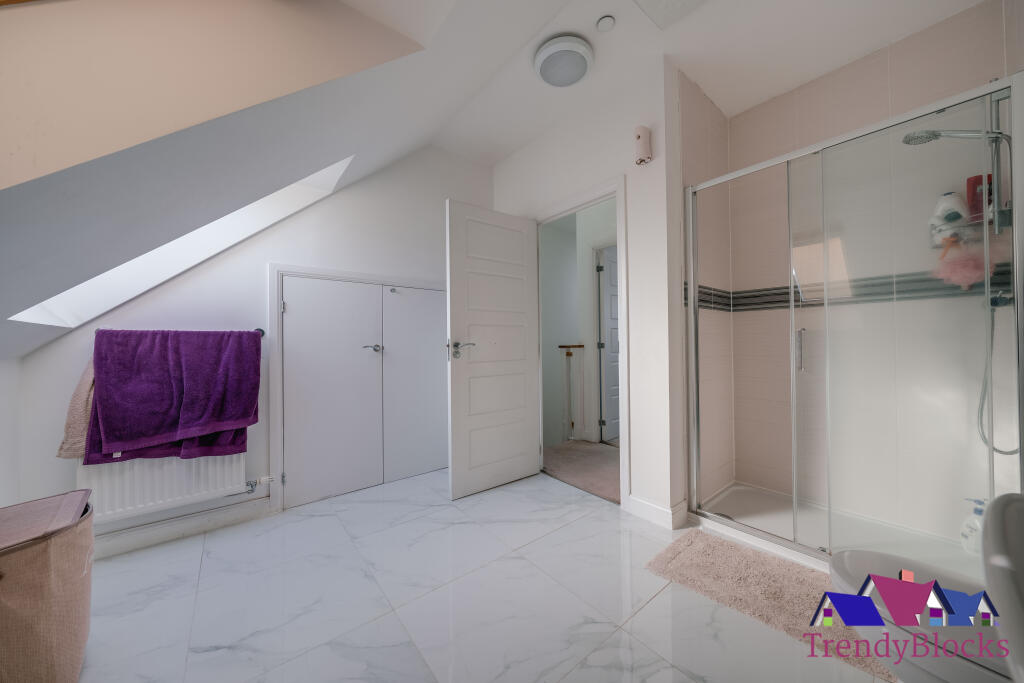 Additional image 31 of Burroughs Drive, Dartford, Kent, DA1