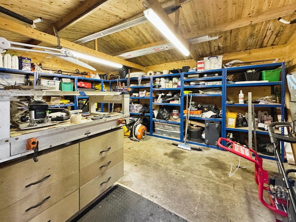 Additional image 32 of Westhill Road, Blackdown, Leamington Spa