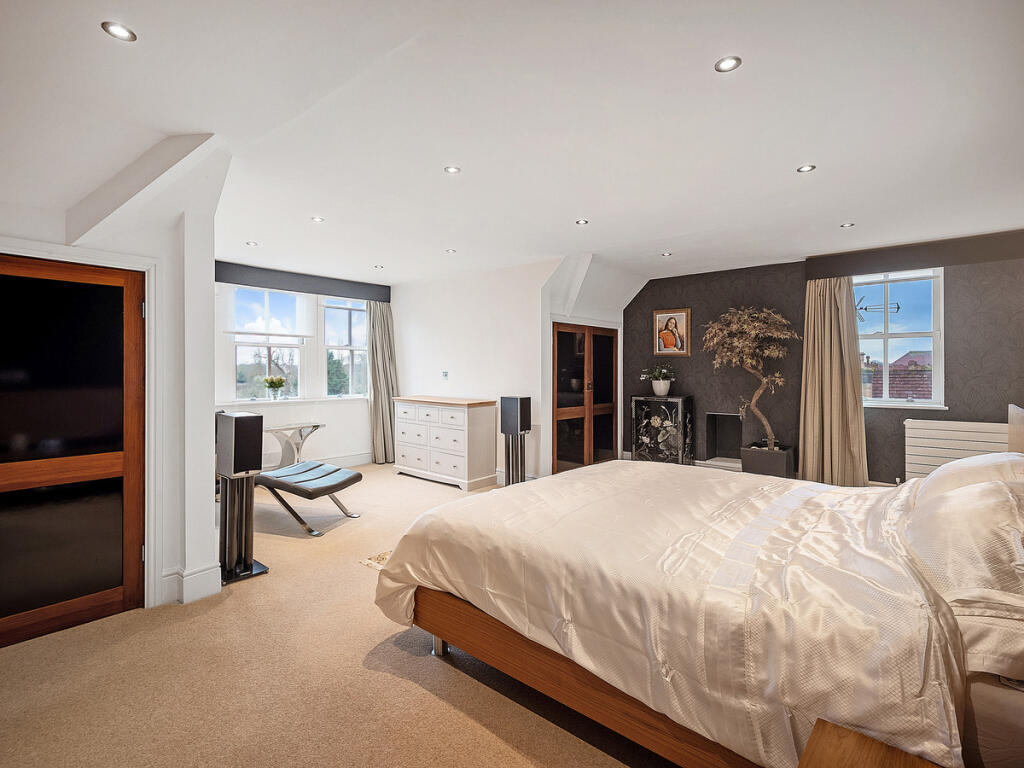 Additional image 24 of Warwick New Road, Leamington Spa, Warwickshire CV32 6AA