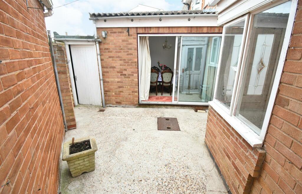 Additional image 12 of Leighton Close, Leamington Spa