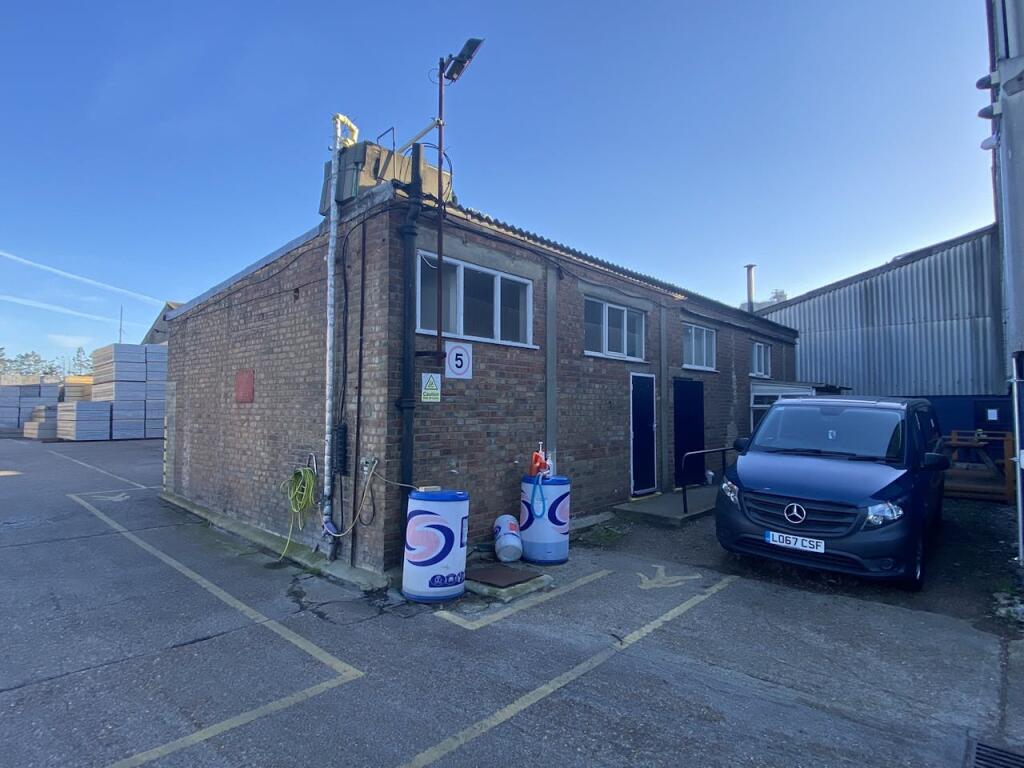 Additional image 11 of Units A/B, Cedars Transport Depot, Church Manorway, Erith, DA8 1DE